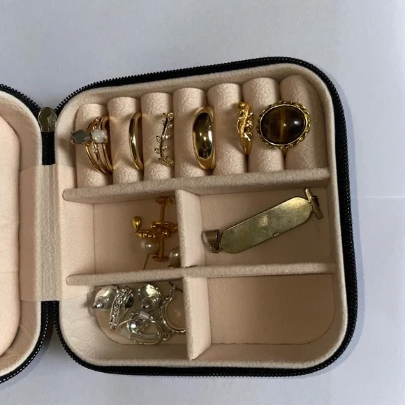 SALE!!!Jewelry Box Organizer - Picture 4 of 10